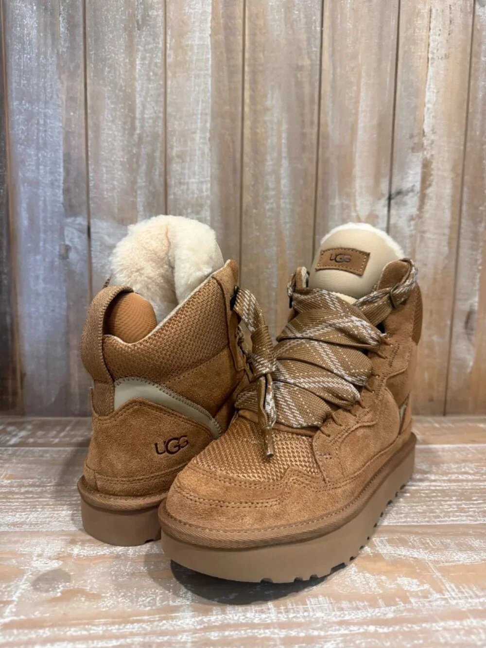UGG Highmel Women's 8 High Top Hybrid Sneaker Boots Outdoor Warm Chestnut New